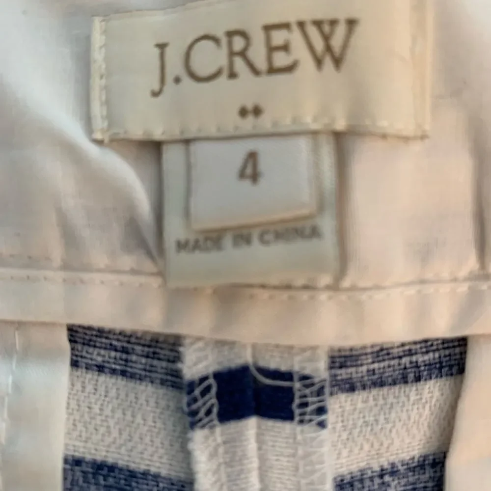 J. Crew navy blue/ivory striped pleated linen shorts Size 4